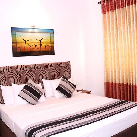 Cozy Inn Negombo Exterior foto