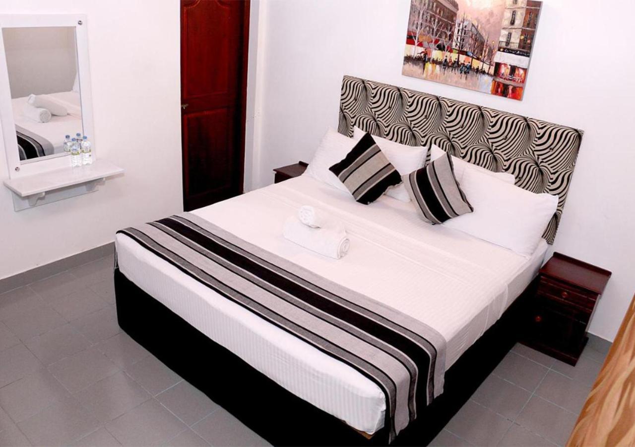 Cozy Inn Negombo Exterior foto